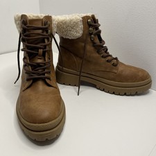 Ladies Size 5 New Look Boots