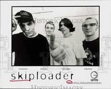 1995 Press Photo Members of