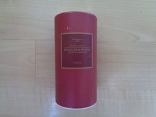 NEW M+S WOODSPICE BURGUNDY TALC - 50g, RARE