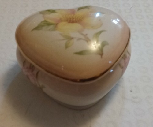 Palissy trinket box - palissy,