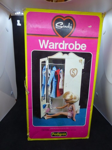 Vintage sindy wardrobe white - vintage,