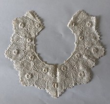 Vintage Lace Collar