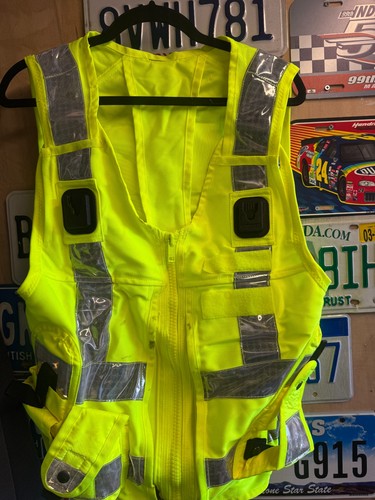 Genuine police hi vis - ⭐,