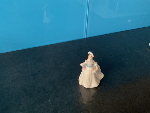 Royal doulton figurine - royal,