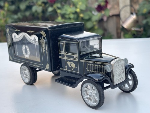 Kovap scale 1924 hearse - 1:32,