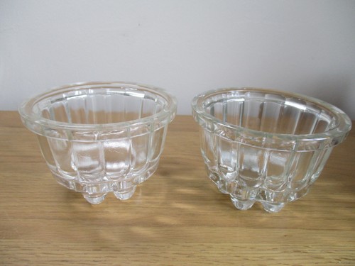 Vintage pressed glass - x,