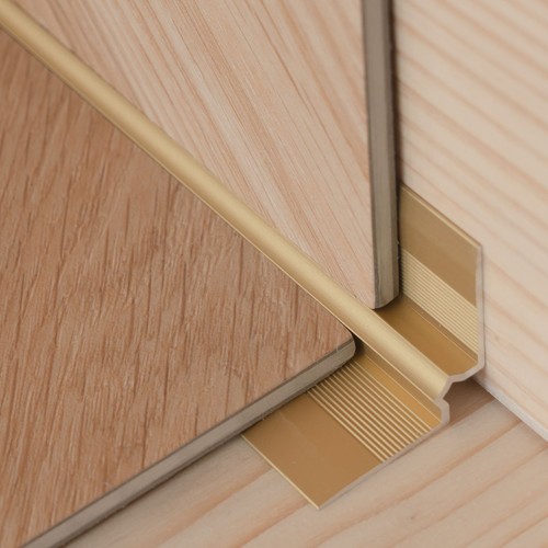 Lvt inner corner vinyl - cm,