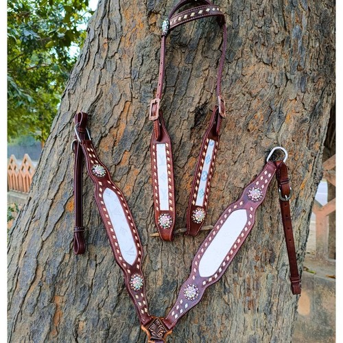 Premium horse show saddle tack - show,