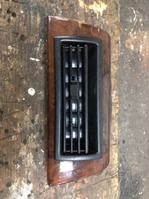 Range Rover Classic - Dash panel with vent as fitted to 4 door EFI models