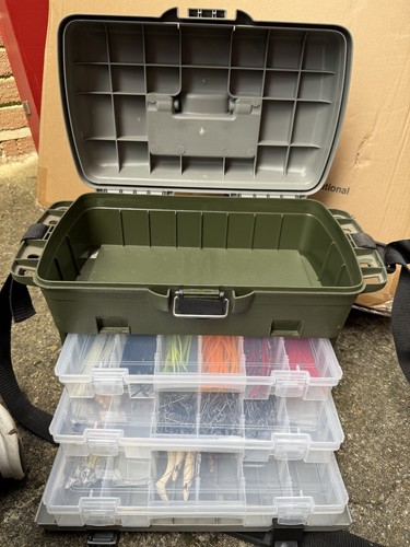Grandeslam fishing tackle box - tackle,