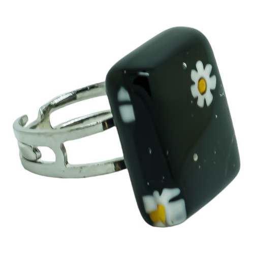 Murano glass ring - black, white
