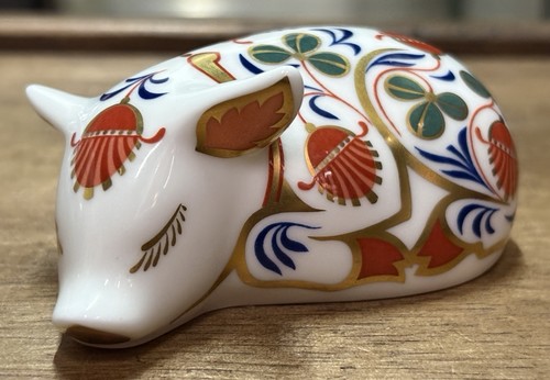 Lovely royal crown - royal, derby