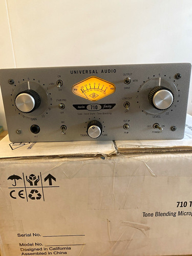 Universal audio 710 - universal,
