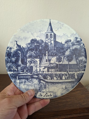 Delft ware plate collectable - plate,