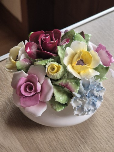 Royal doulton roses flower - ,