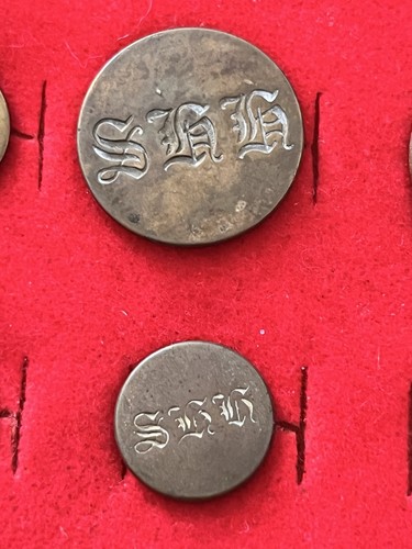 Hunt livery buttons - hunt, south