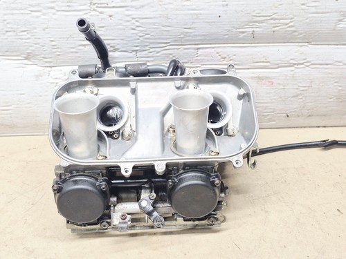 Honda rvf400 nc35 carburettors - honda,