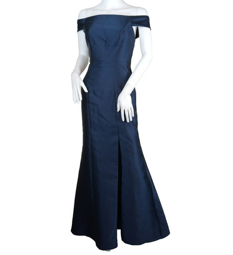 Alfred sung women off - alfred,