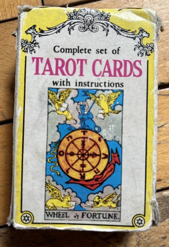 Nearly complete set tarot - nearly,