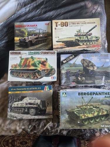 Scale assorted models - 1/35,