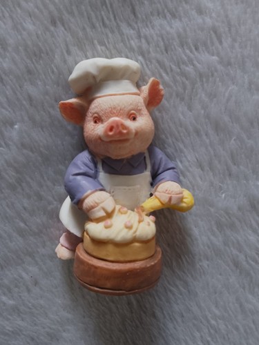 Chef pig resin ornament - ornament, or