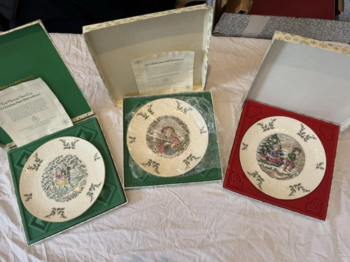 Royal doulton christmas plates - royal,