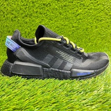 Adidas NMD R1 V2 Boys Size 6Y