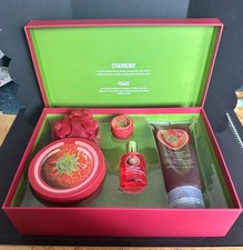 The Body Shop STRAWBERRY Gift