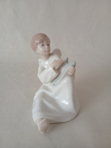 Nao boy angel with - boy,