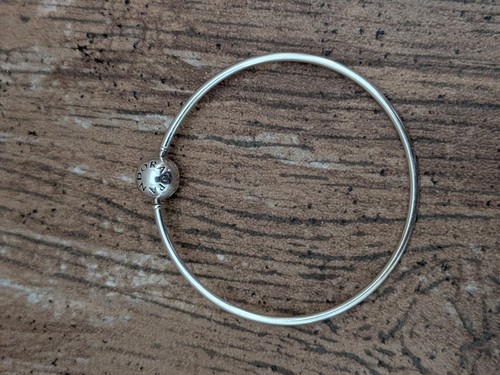 Pandora essence bangle - pandora, me