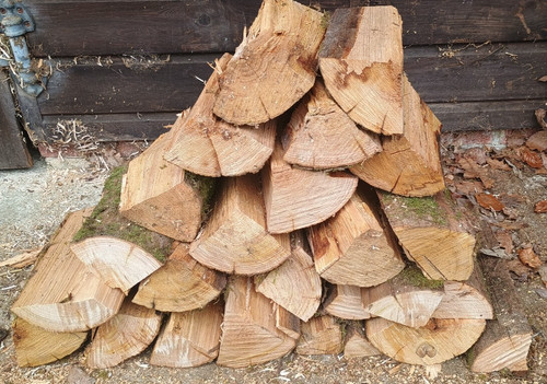 Seasoned hardwood logs