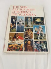 Vintage. The New Arthur Mee’s Children’s Encyclopaedia. 1974 Hardback