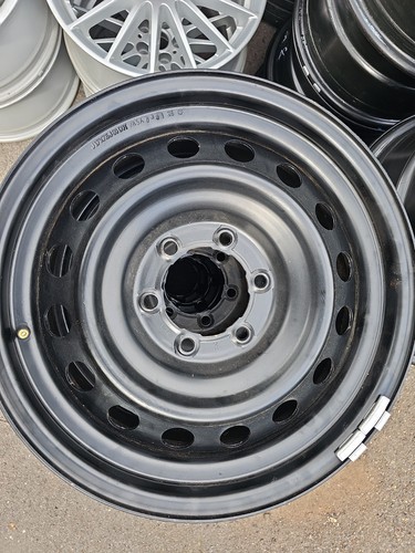 17x8 black modular - x,