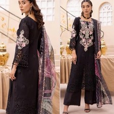 Pakistan designer chikankari