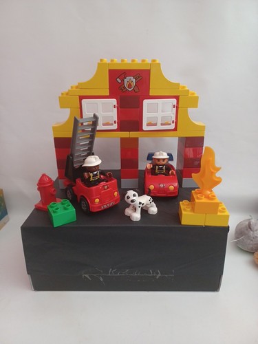Duplo first firestation set - first,