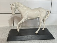 BESWICK WHITE MATT CERAMIC