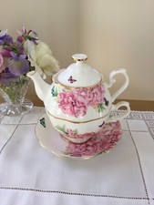 Royal Albert Miranda Kerr