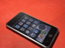 Apple iPod Touch 1st Gen Black & Chrome (8GB)  A1213 With Defect