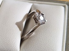 H Samuel Diamond solitaire 9ct