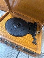 Steepletone Norwich Retro Wooden Record Player Turntable – USB, Radio (AD) 