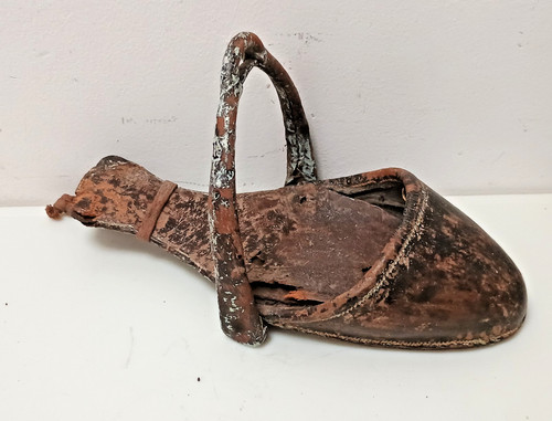 Antique ladies single stirrup - ladies,