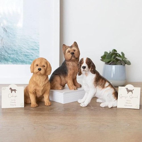 Small resin dog ornament - small,