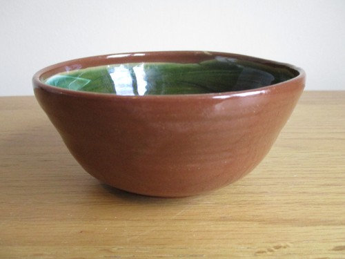 Studio pottery bowl - bowl, brown