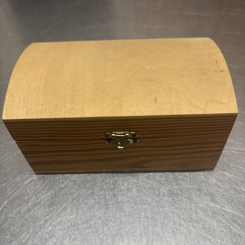 Small wooden trinket box x - small,