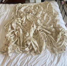 Vintage Austrian Festoon Blind