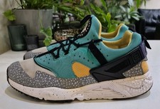 NIKE AIR HUARACHE UTILITY TRAINERS. MENS SIZE 8 UK. SCREAM GREEN/WHT *2015*