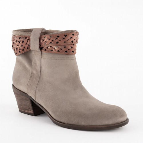 Russell bromley rocks off - bromley, rocks-off