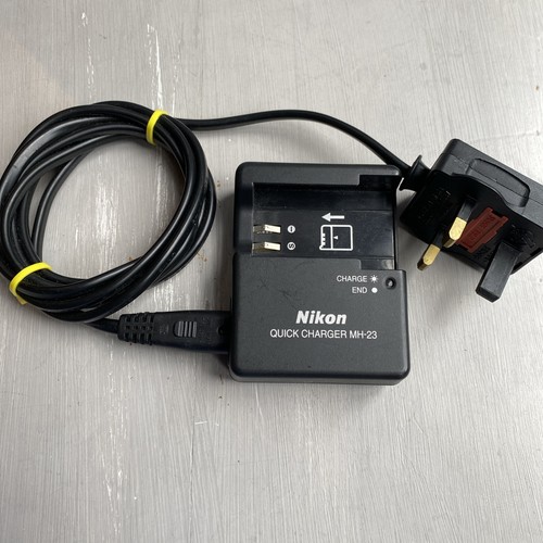 Original nikon quick - mh-23,