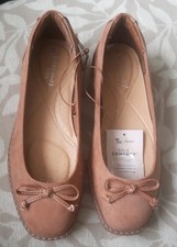 BNWT Size 4 / 37 Brown Faux