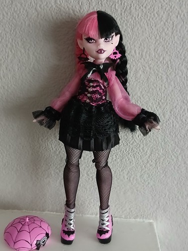 Monster high draculaura - high,